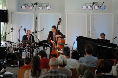 Jazz Instrumental Trio - MANTECA (Germany)