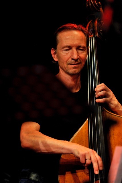 Volker Heinze - Bass